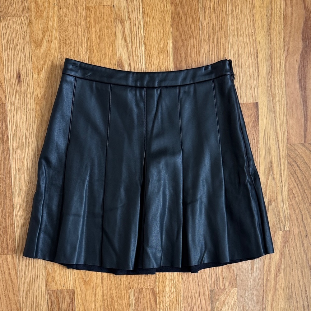 Heartloom Black Faux Leather Mini Skirt